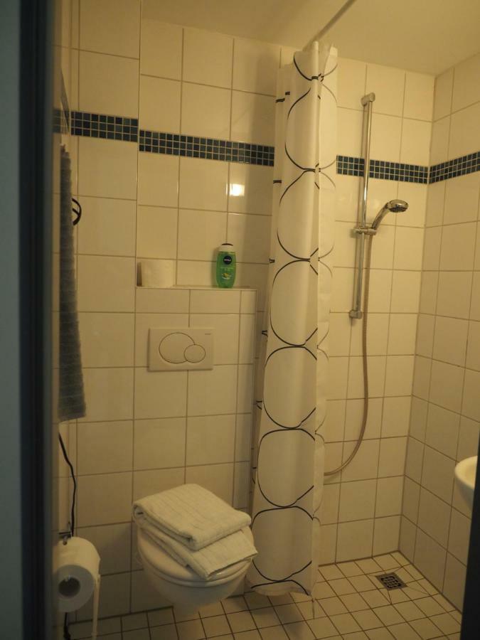 B8 - Just A Private Privatunterkunft Düsseldorf