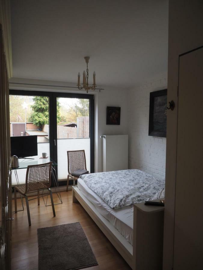 Privatunterkunft B8 - Just A Private Düsseldorf