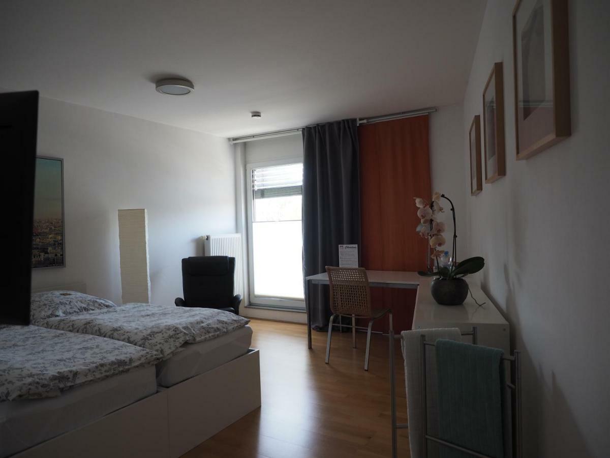 B8 - Just A Private Privatunterkunft Düsseldorf