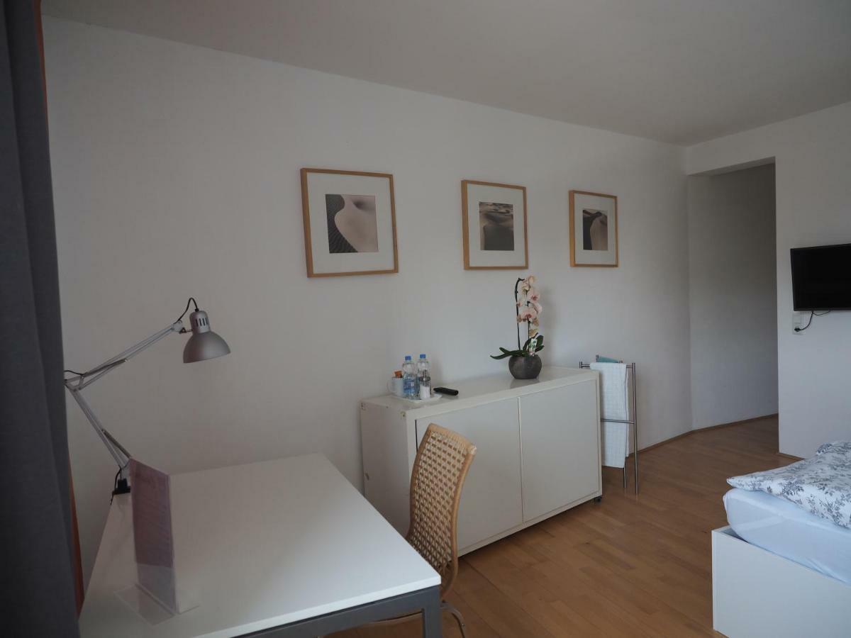 B8 - Just A Private Privatunterkunft