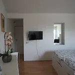 B8 - Just A Private Accommodation Dusseldorf