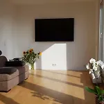 B8 - Just A Private Accommodation Homestay Dusseldorf