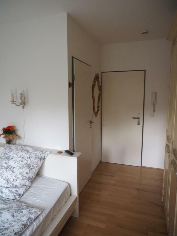 Privatunterkunft B8 - Just A Private Düsseldorf