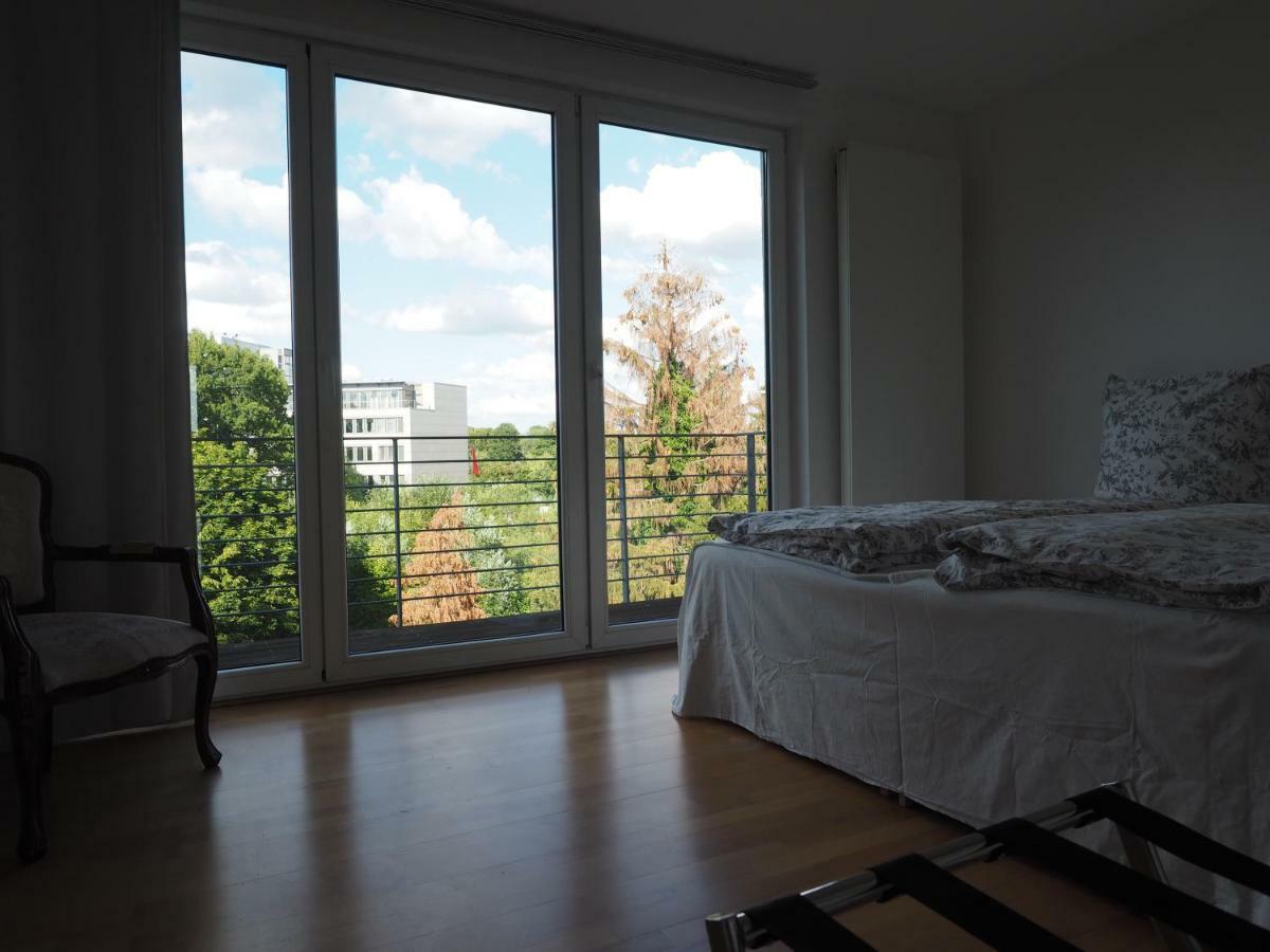 B8 - Just A Private Accommodation Dusseldorf