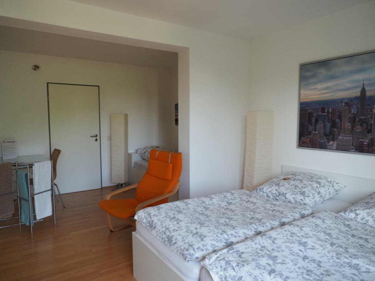 B8 - Just A Private Accommodation Homestay *